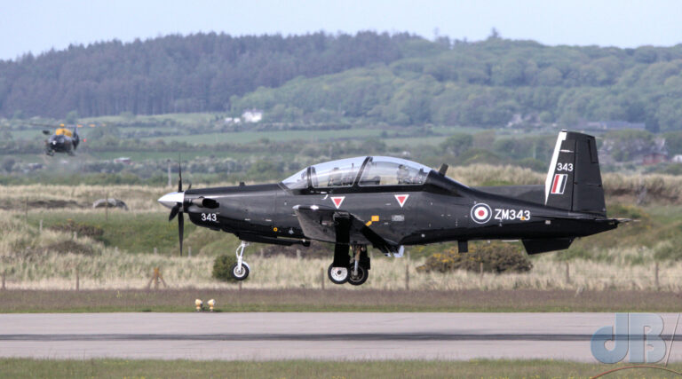 Beech T-6C Texan T1 - Prop aeroplane, trainer landing at RAF Valley