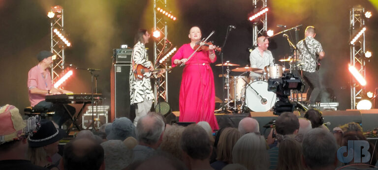 Eliza Carthy and the Restitution