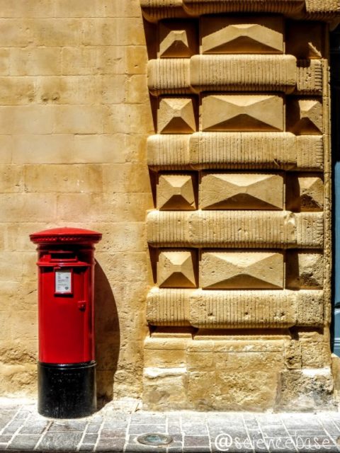 maltese-pillar-box